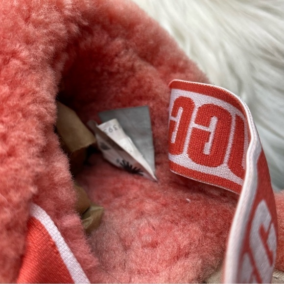 UGG SANDALS - Picture 6 of 8